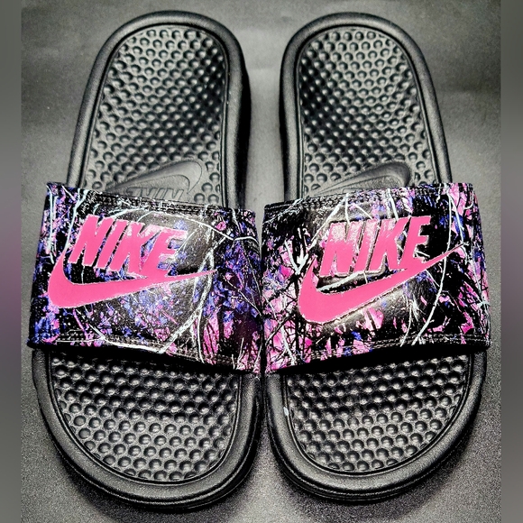 Nike Benassi Slides Customized With Muddy Girl Camo Sz 7 Women NIB - Picture 6 of 9